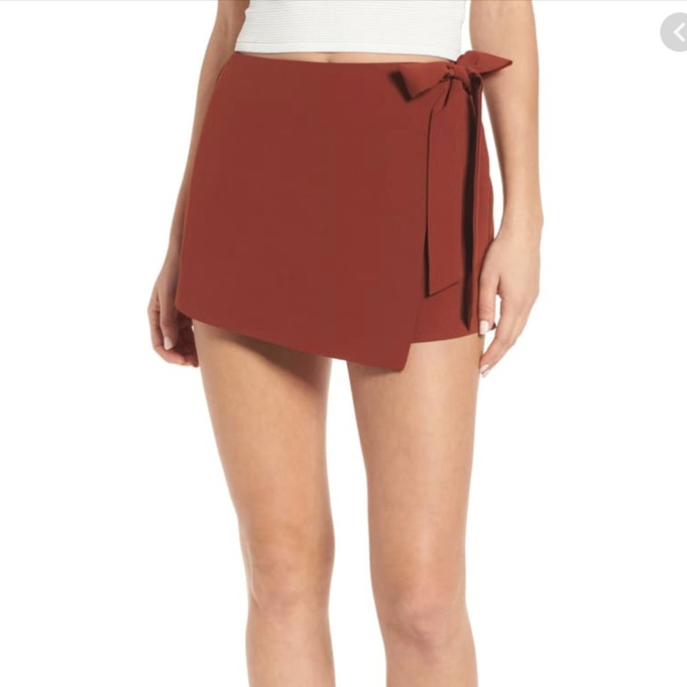 Soprano Tie Waist Skort - Size Medium